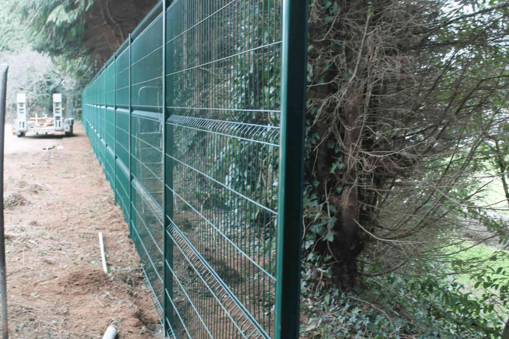 Comment sceller un poteau dans la terre