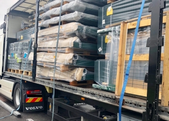 Vidéo déchargement d'un camion de Clôture